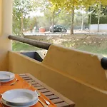 Golden Apartment *